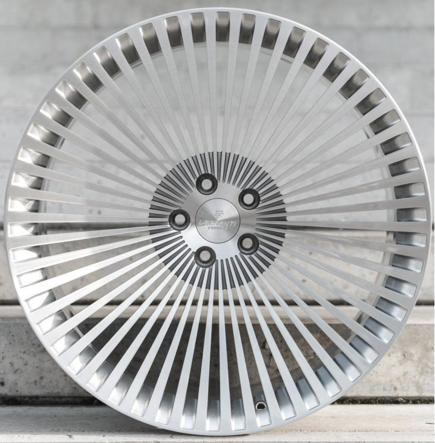 LC-F37 Silber gebürstet